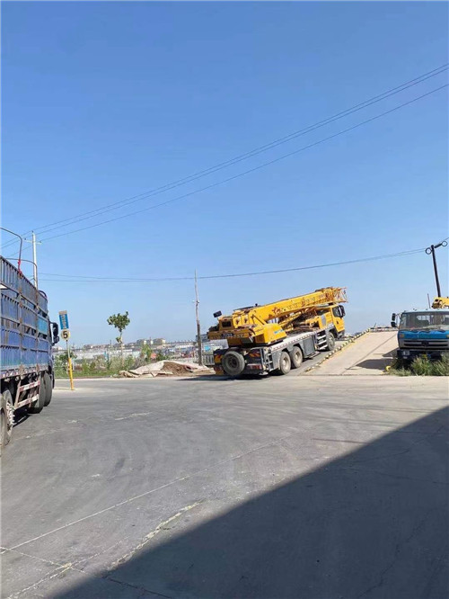 兴安区25吨吊车的租赁价格大概是多少？